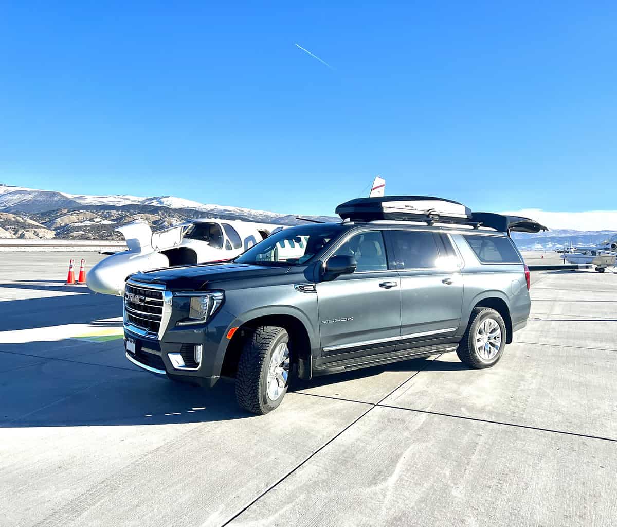 How to Make Your Next Food Outing Extra Special with a Stretch Limo Service Near Me
